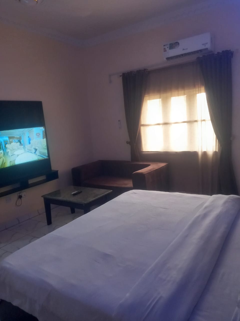 Noble Hotel and Suites