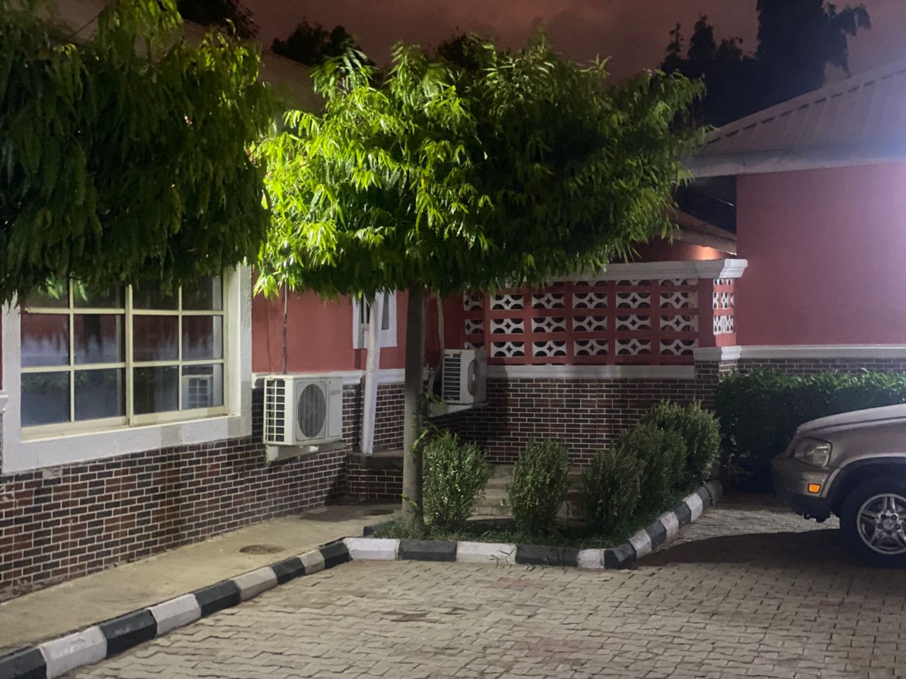 Fombina Royal Guest House